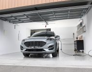2022 Ford Escape PHEV - AU version - Front Wallpaper 190x150