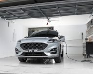 2022 Ford Escape PHEV - AU version - Front Wallpaper 190x150