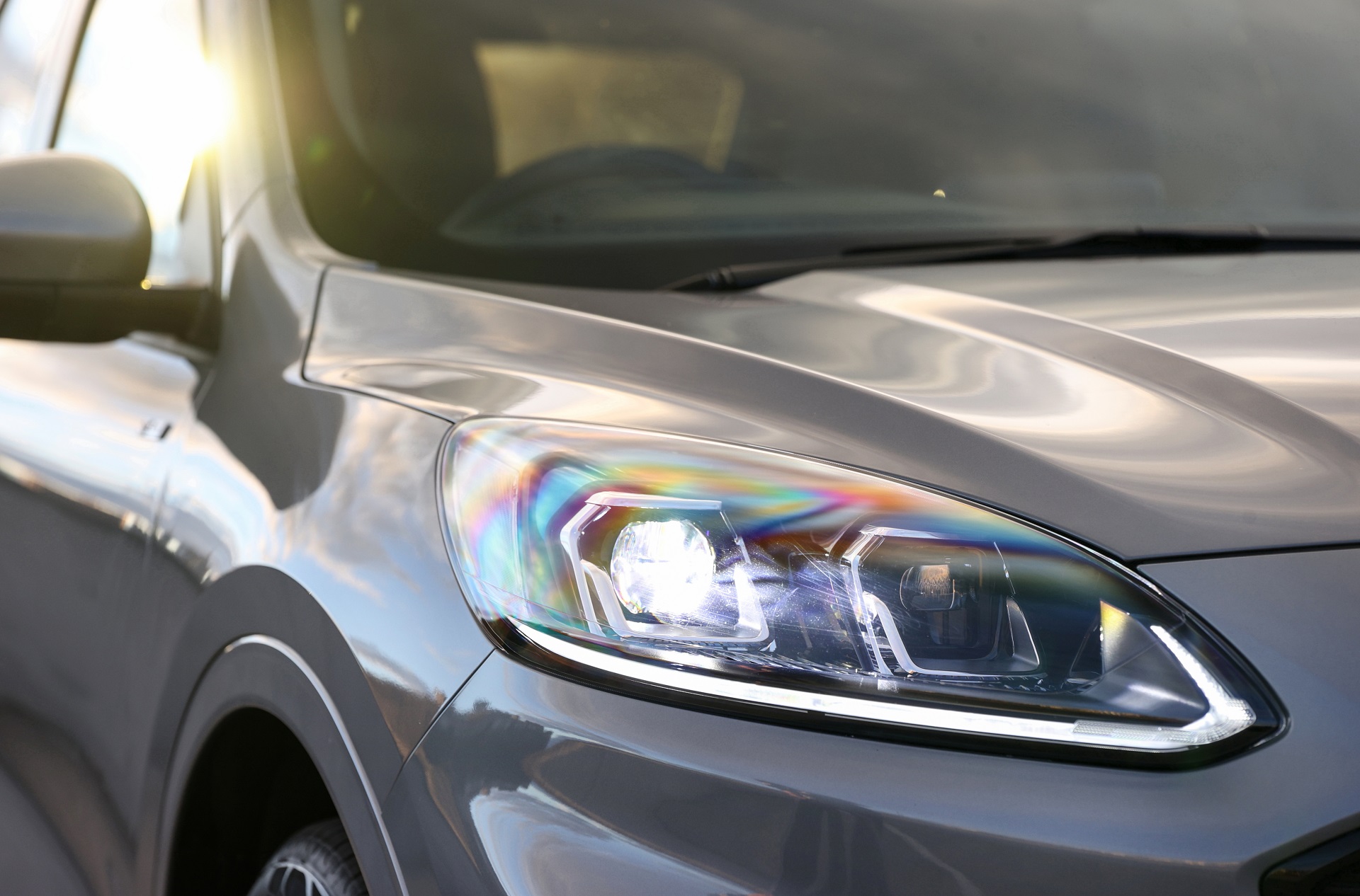 Download 2022 Ford Escape PHEV - AU version - Headlight HD Wallpaper 1920x1266 #90