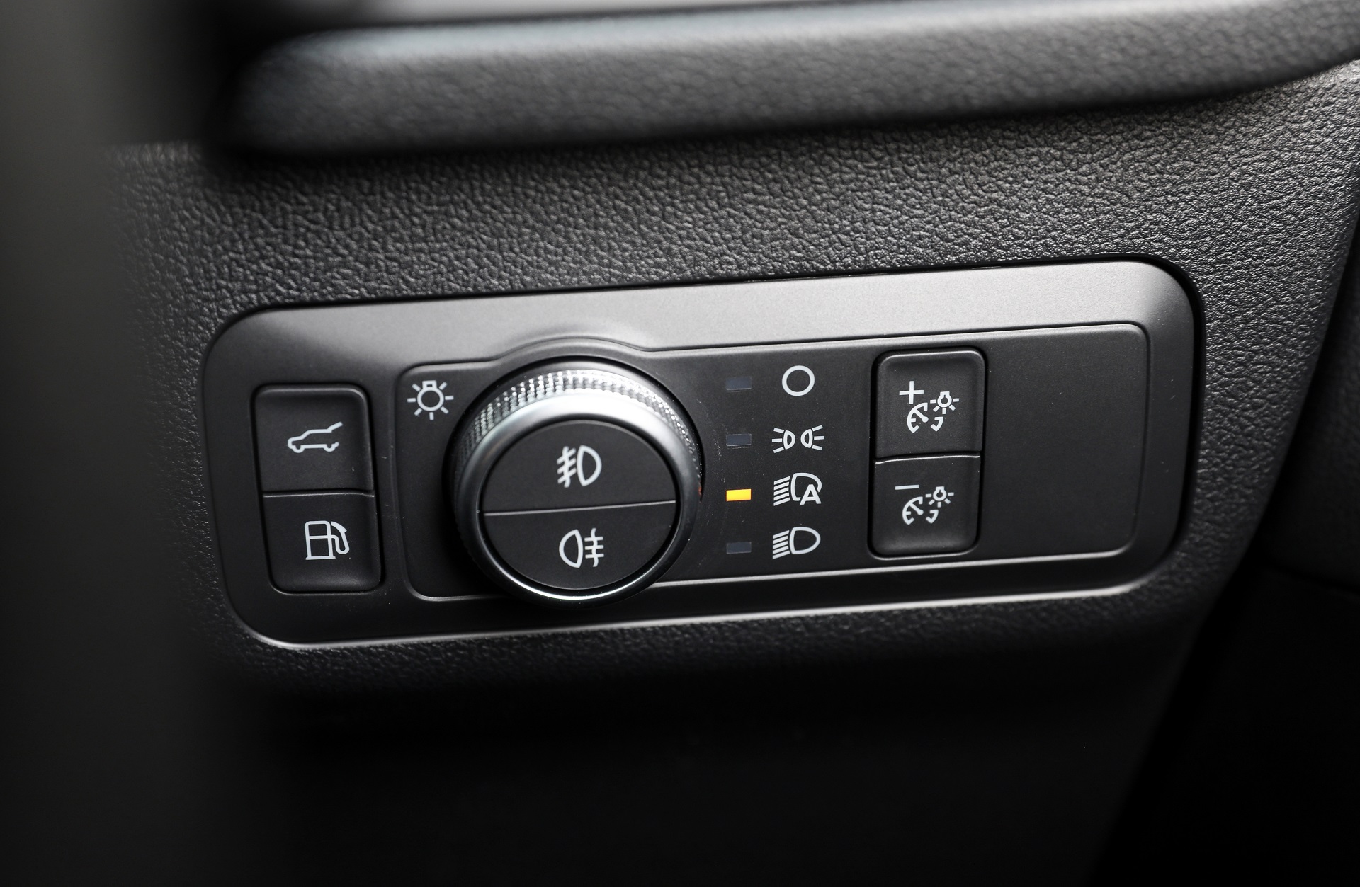 Download 2022 Ford Escape PHEV - AU version - Interior, Detail HD Wallpaper 1920x1253 #179
