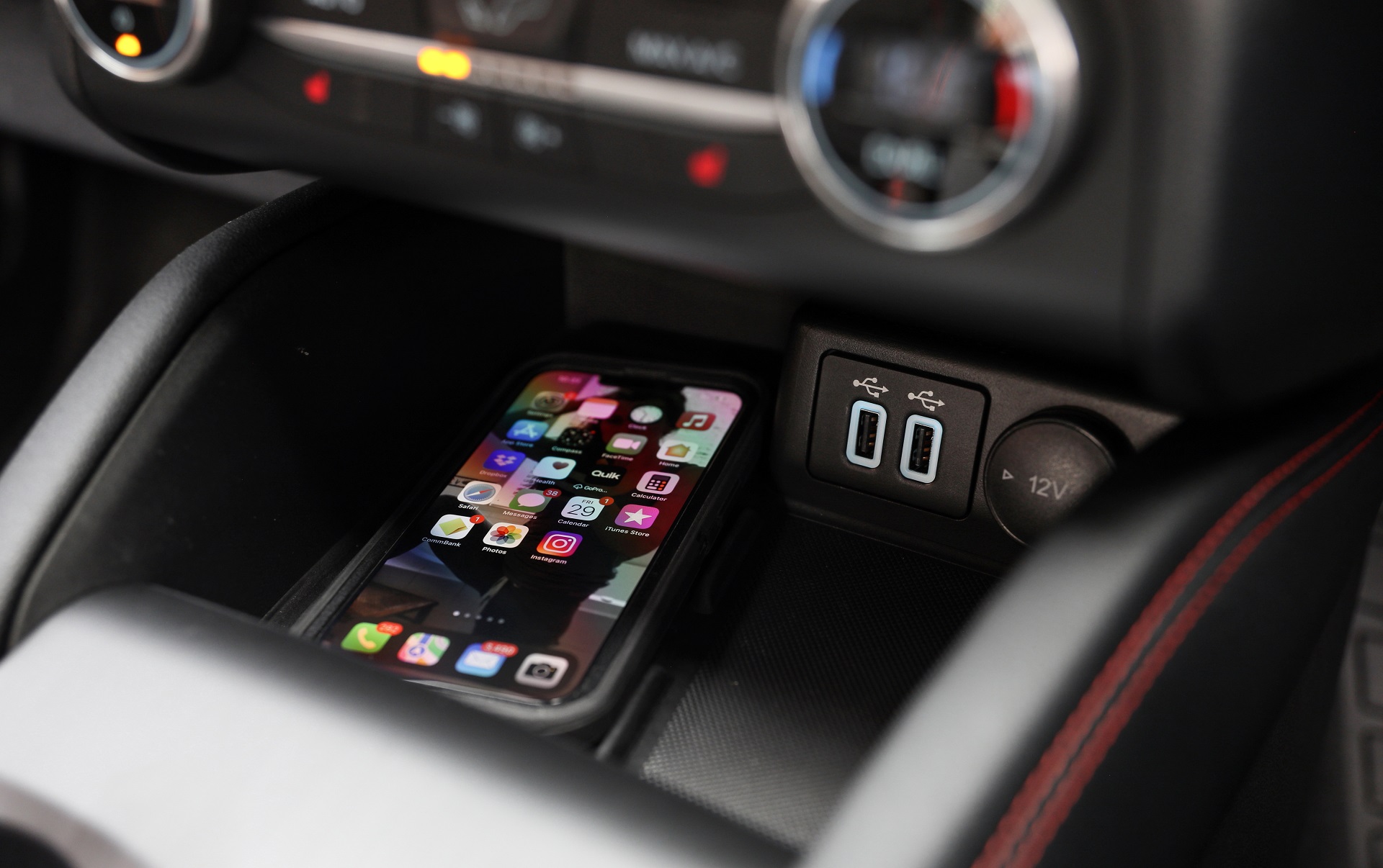 Download 2022 Ford Escape PHEV - AU version - Interior, Detail HD Wallpaper 1920x1206 #185