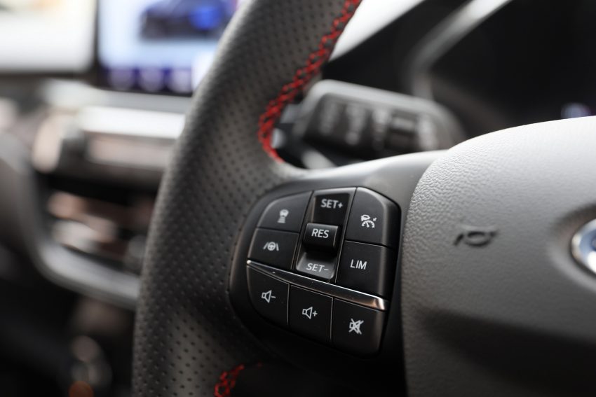 2022 Ford Escape PHEV - AU version - Interior, Steering Wheel Wallpaper 850x567 #144