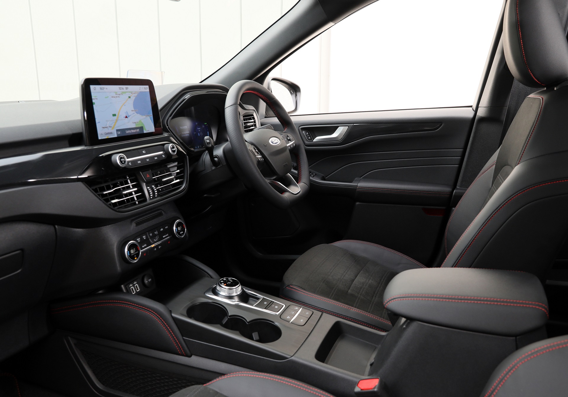 Download 2022 Ford Escape PHEV - AU version - Interior HD Wallpaper 1920x1344 #149
