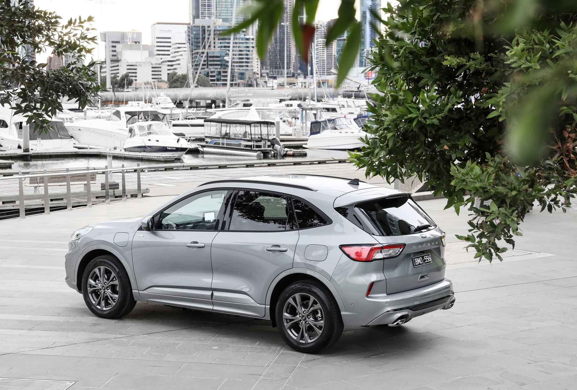 Download 2022 Ford Escape PHEV - AU version - Rear Three-Quarter HD Wallpaper 1920x1297 #18