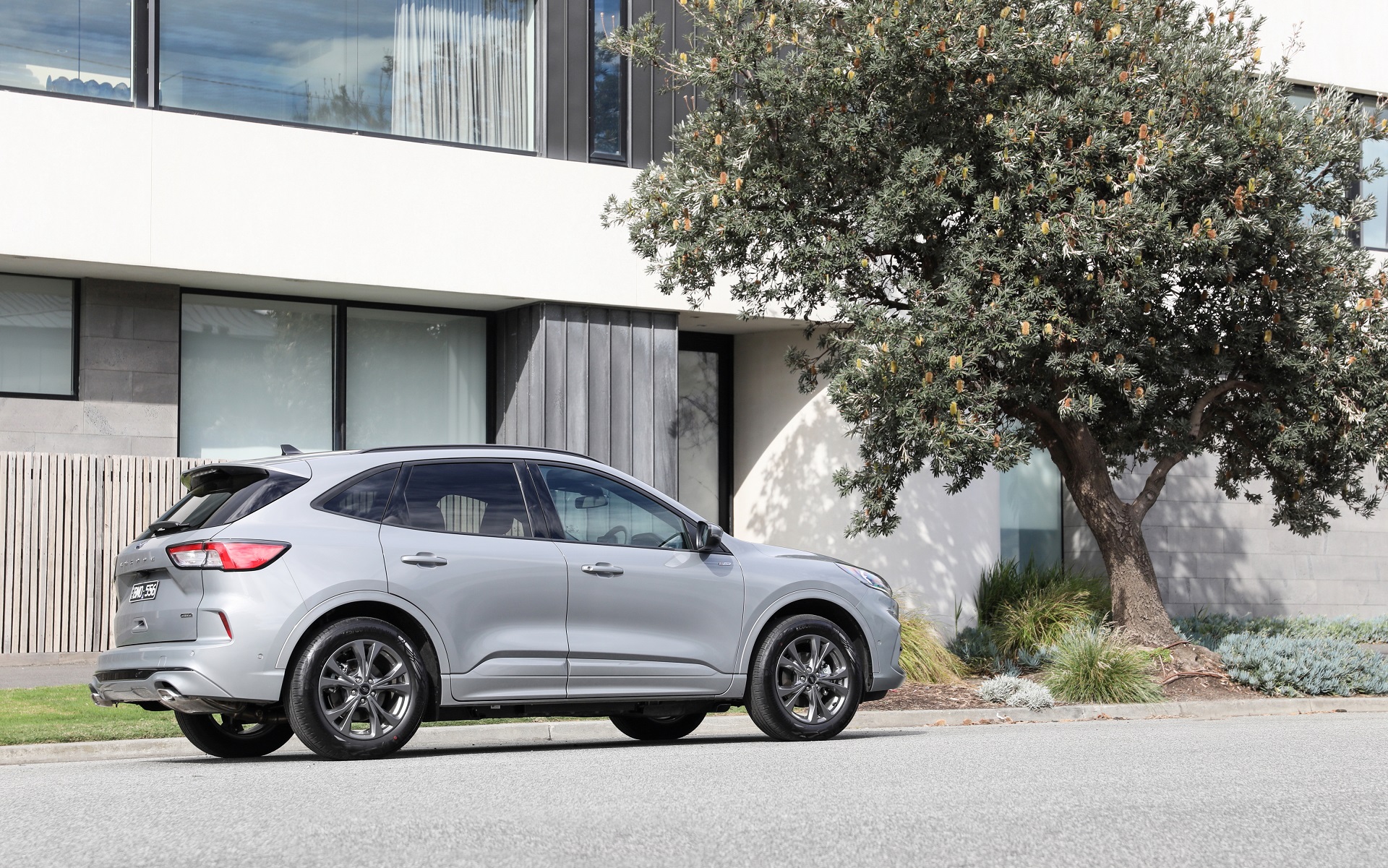 Download 2022 Ford Escape PHEV - AU version - Rear Three-Quarter HD Wallpaper 1920x1201 #50