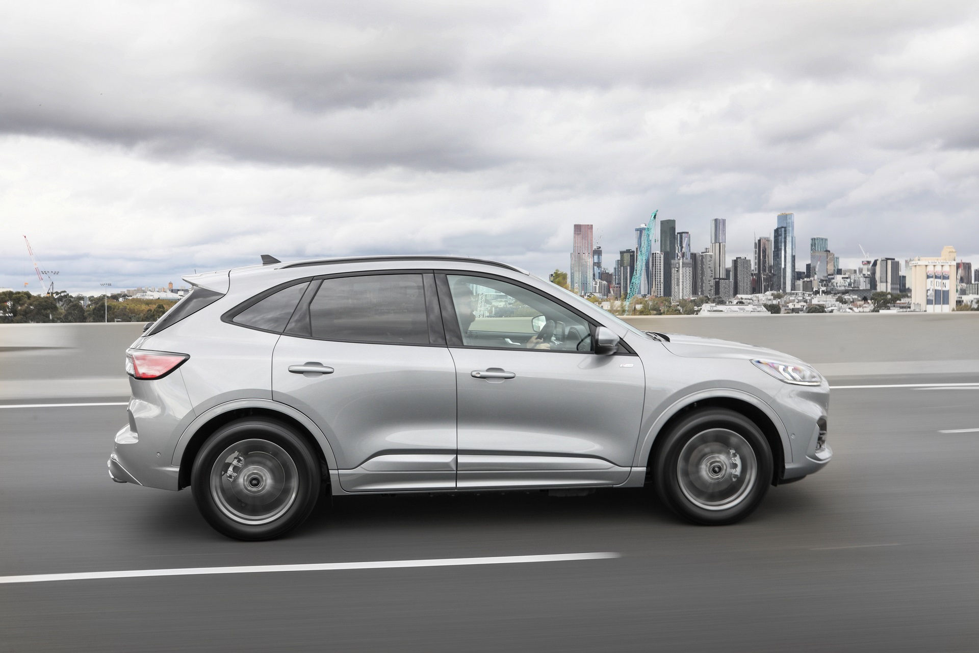 Download 2022 Ford Escape PHEV - AU version - Side HD Wallpaper 1920x1280 #31