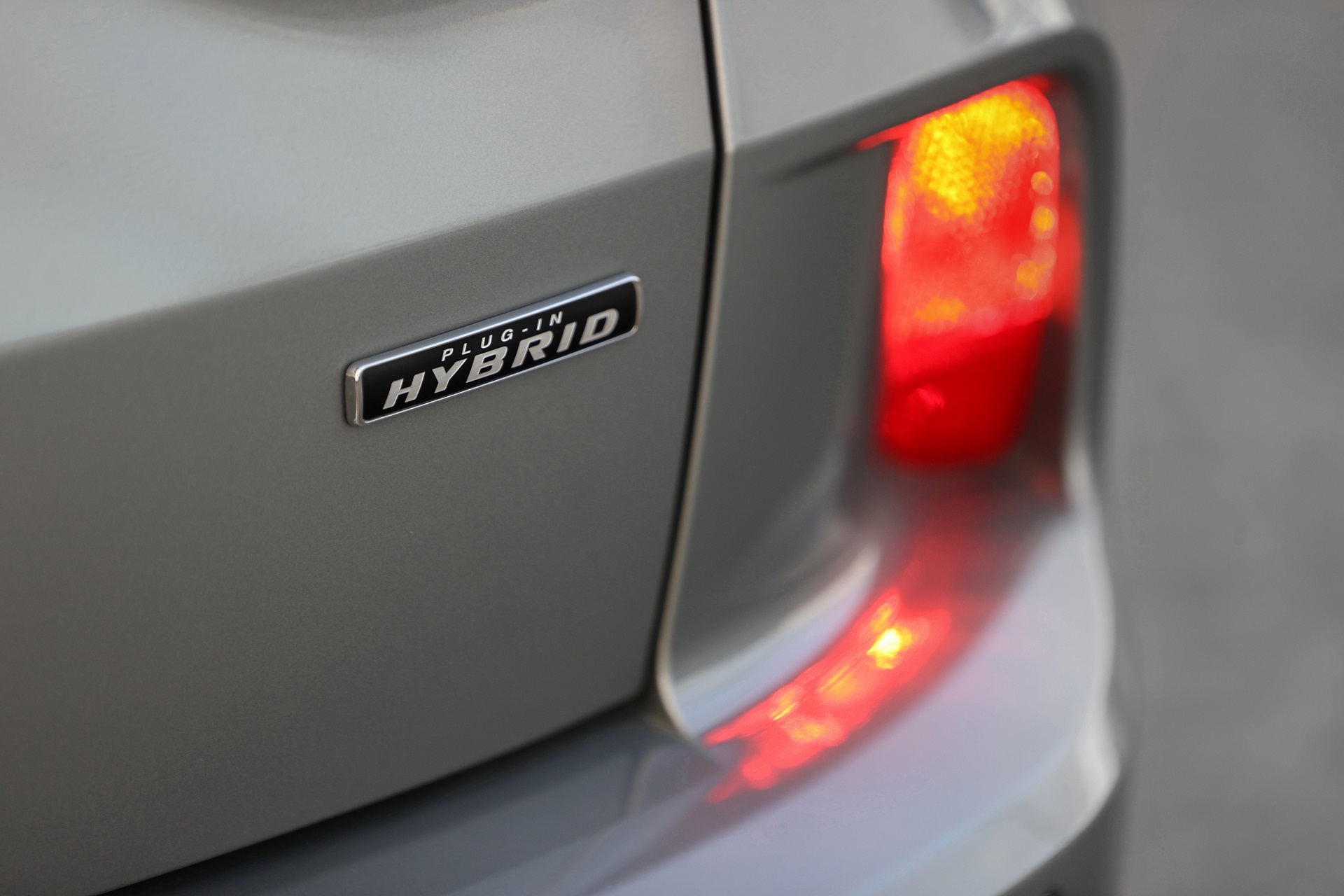 Download 2022 Ford Escape PHEV - AU version - Tail Light HD Wallpaper 1920x1280 #110