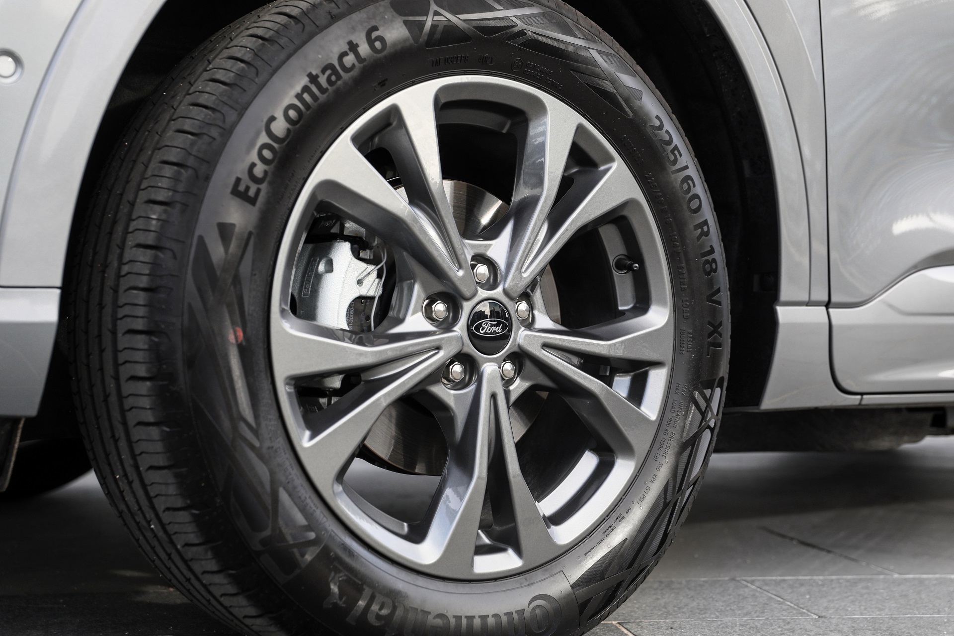 Download 2022 Ford Escape PHEV - AU version - Wheel HD Wallpaper 1920x1280 #95