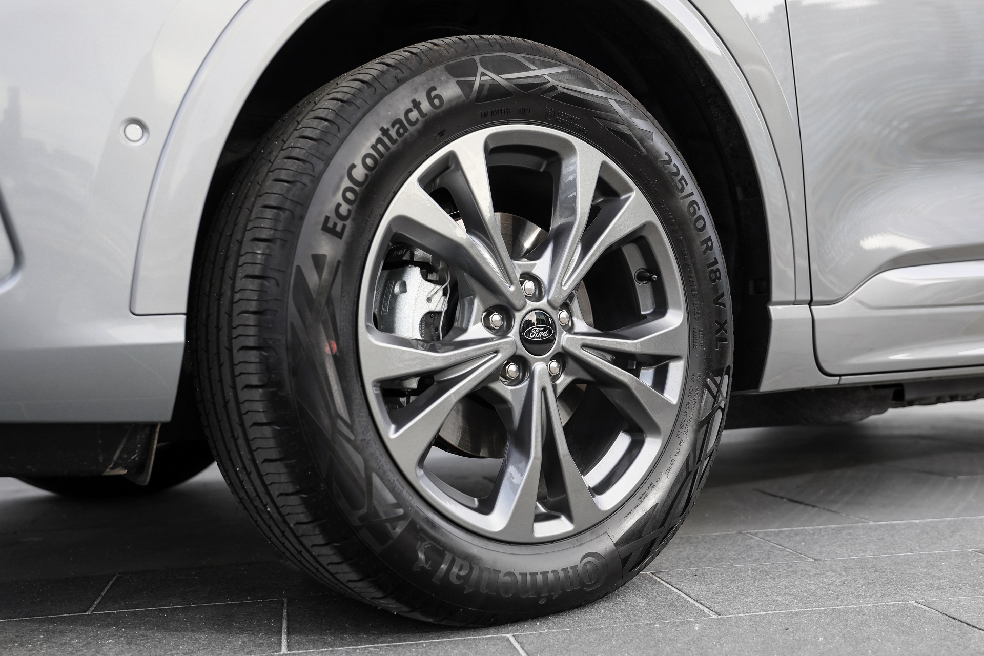 Download 2022 Ford Escape PHEV - AU version - Wheel HD Wallpaper 1920x1280 #94