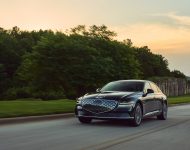 2022 Genesis Electrified G80 - Front Three-Quarter Wallpaper 190x150