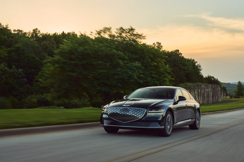 2022 Genesis Electrified G80 - Front Three-Quarter Wallpaper 850x566 #16