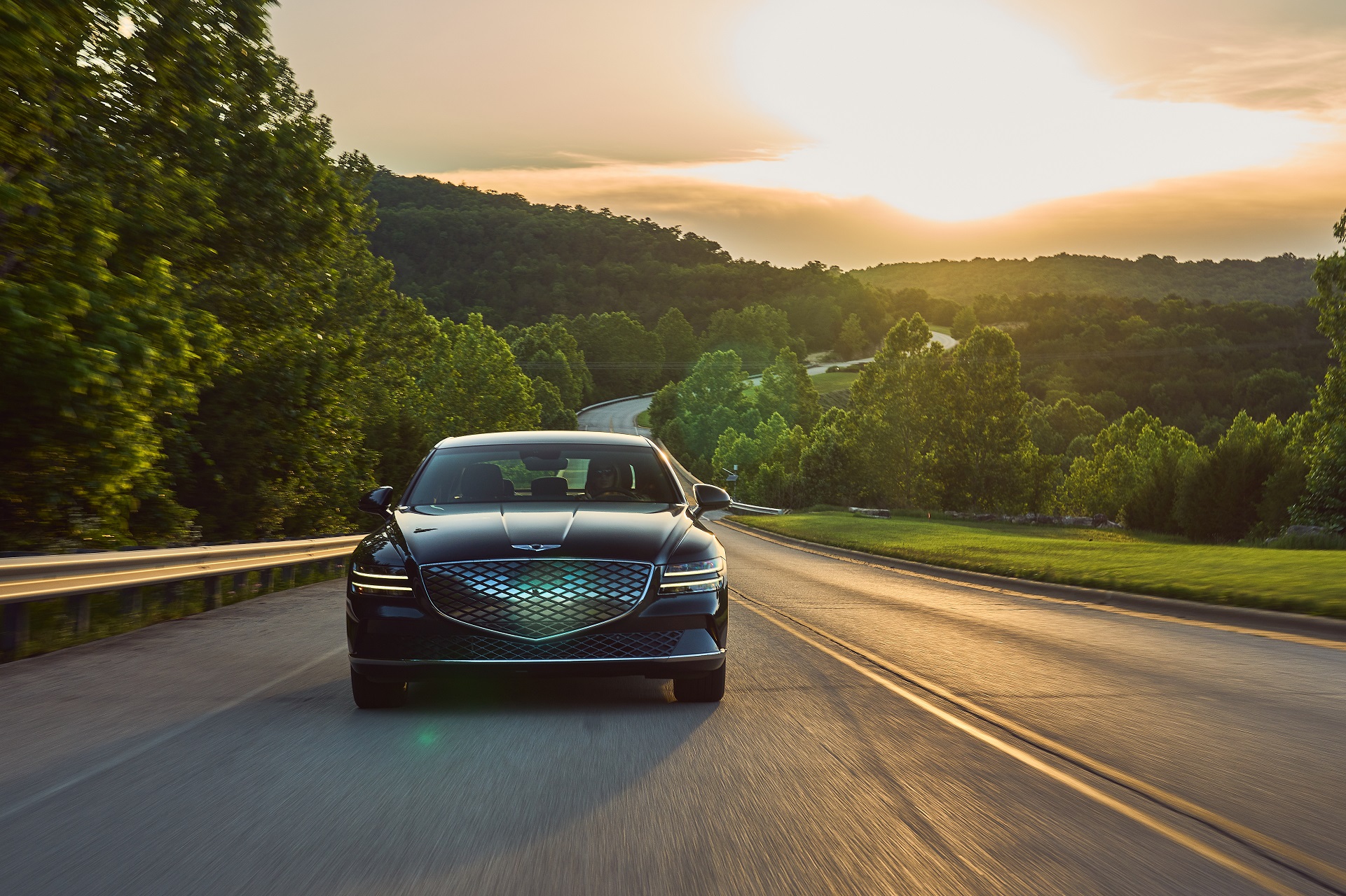 Download 2022 Genesis Electrified G80 - Front HD Wallpaper 1921x1280 #20