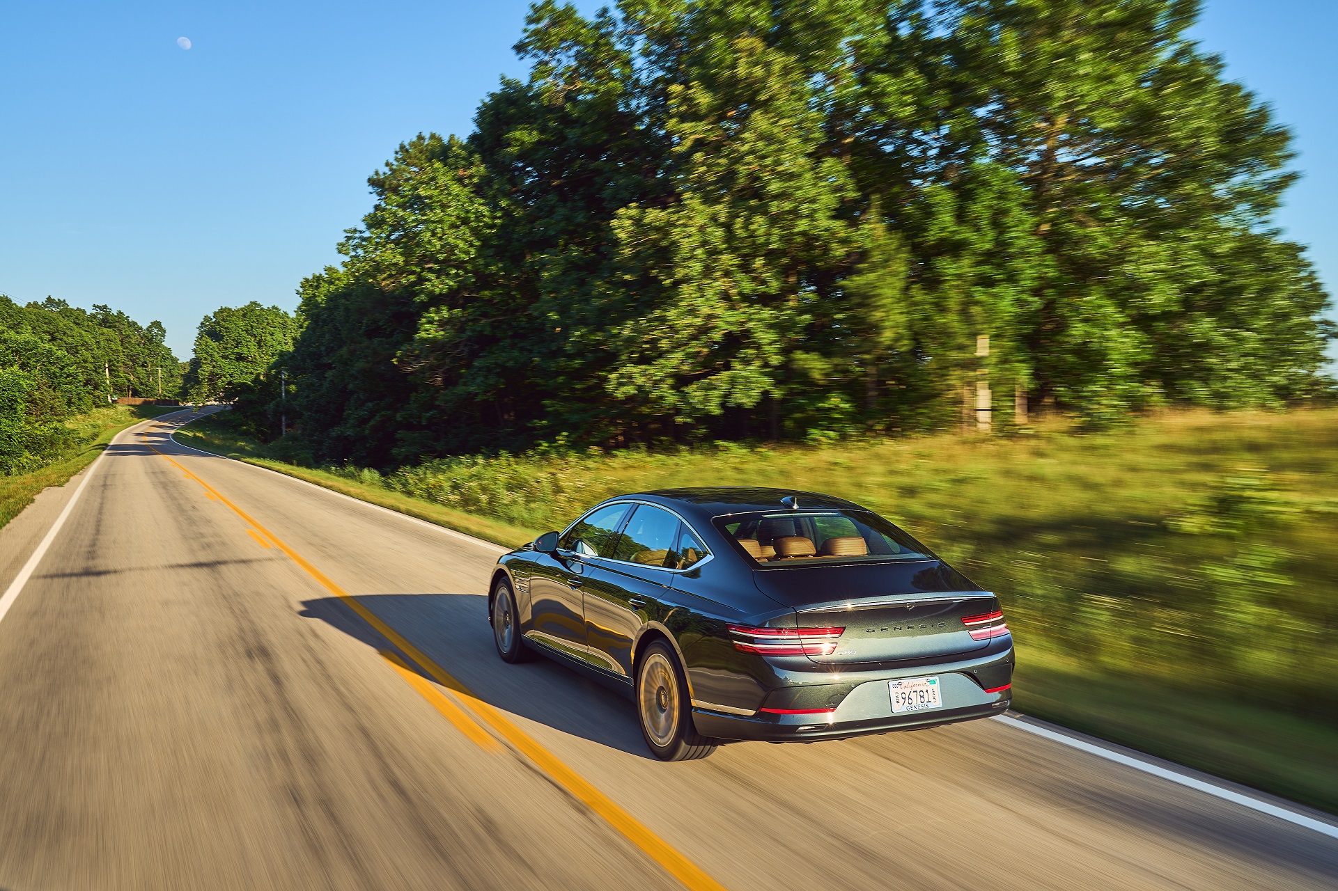 Download 2022 Genesis Electrified G80 - Rear Three-Quarter HD Wallpaper 1921x1280 #5