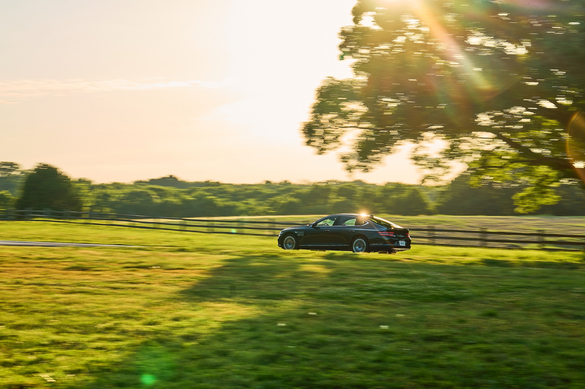 Download 2022 Genesis Electrified G80 - Side HD Wallpaper 1921x1280 #13