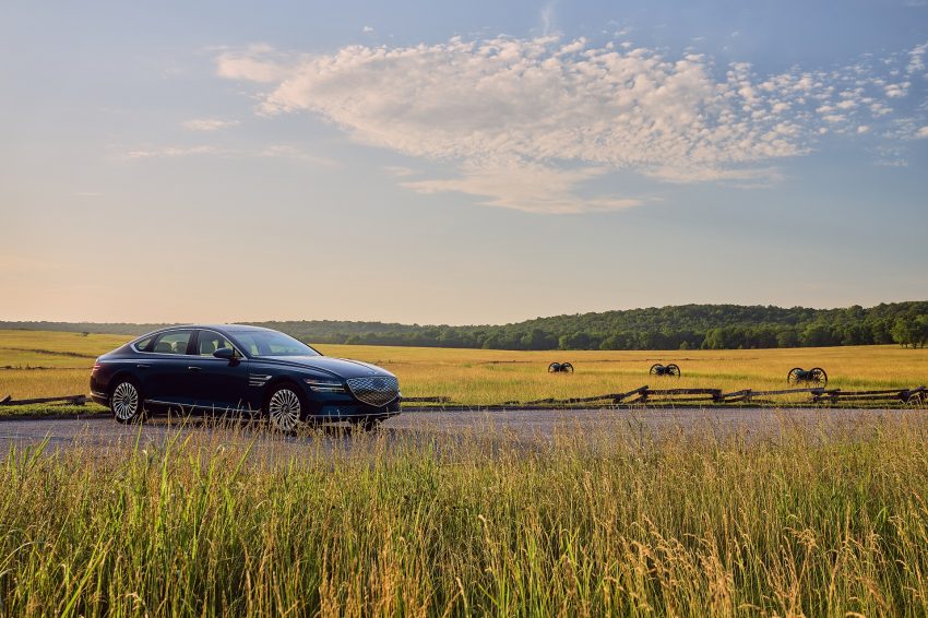 2022 Genesis Electrified G80 - Side Wallpaper 850x566 #7