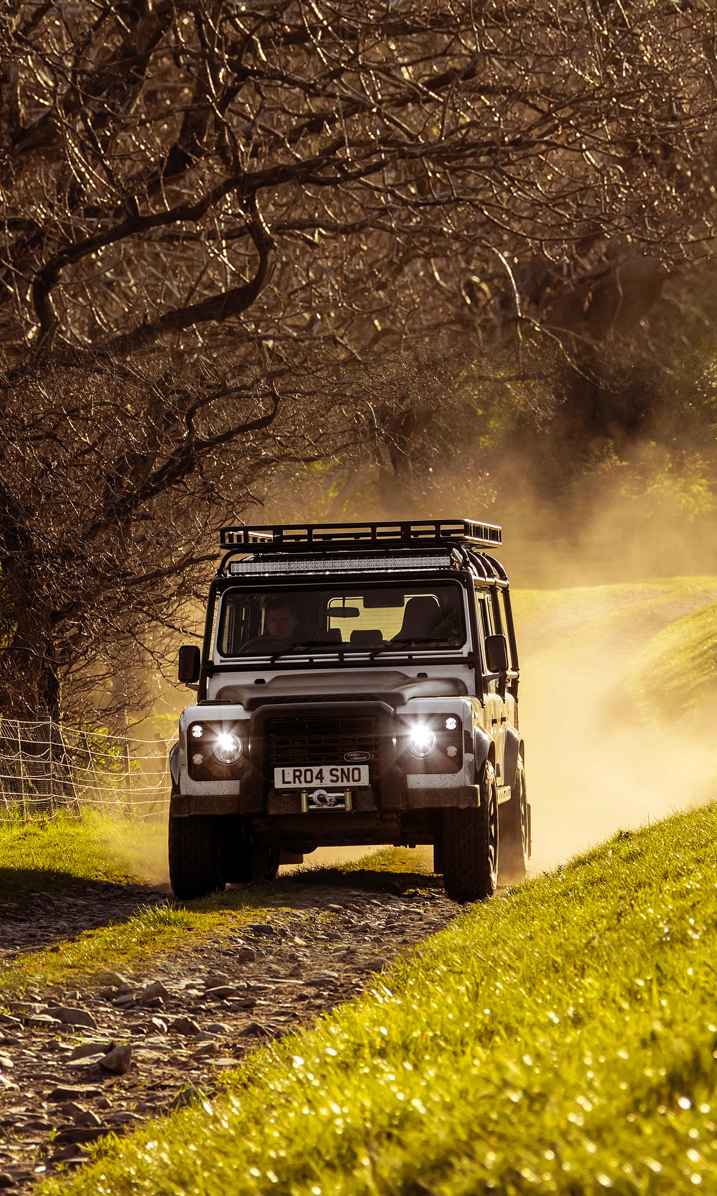 Download 2022 Land Rover Classic Defender Works V8 Trophy II - Front HD Phone Wallpaper 1440x2400 #11