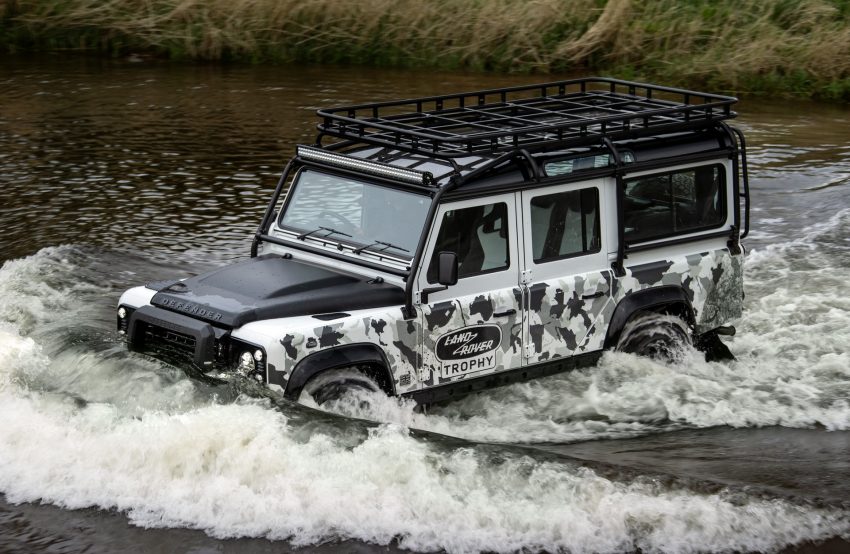 2022 Land Rover Classic Defender Works V8 Trophy II - Off-Road HD Wallpapers 850x554 #5 2022 Land Rover Classic Defender Works V8 Trophy II - Off-Road Wallpaper 850x554 #5