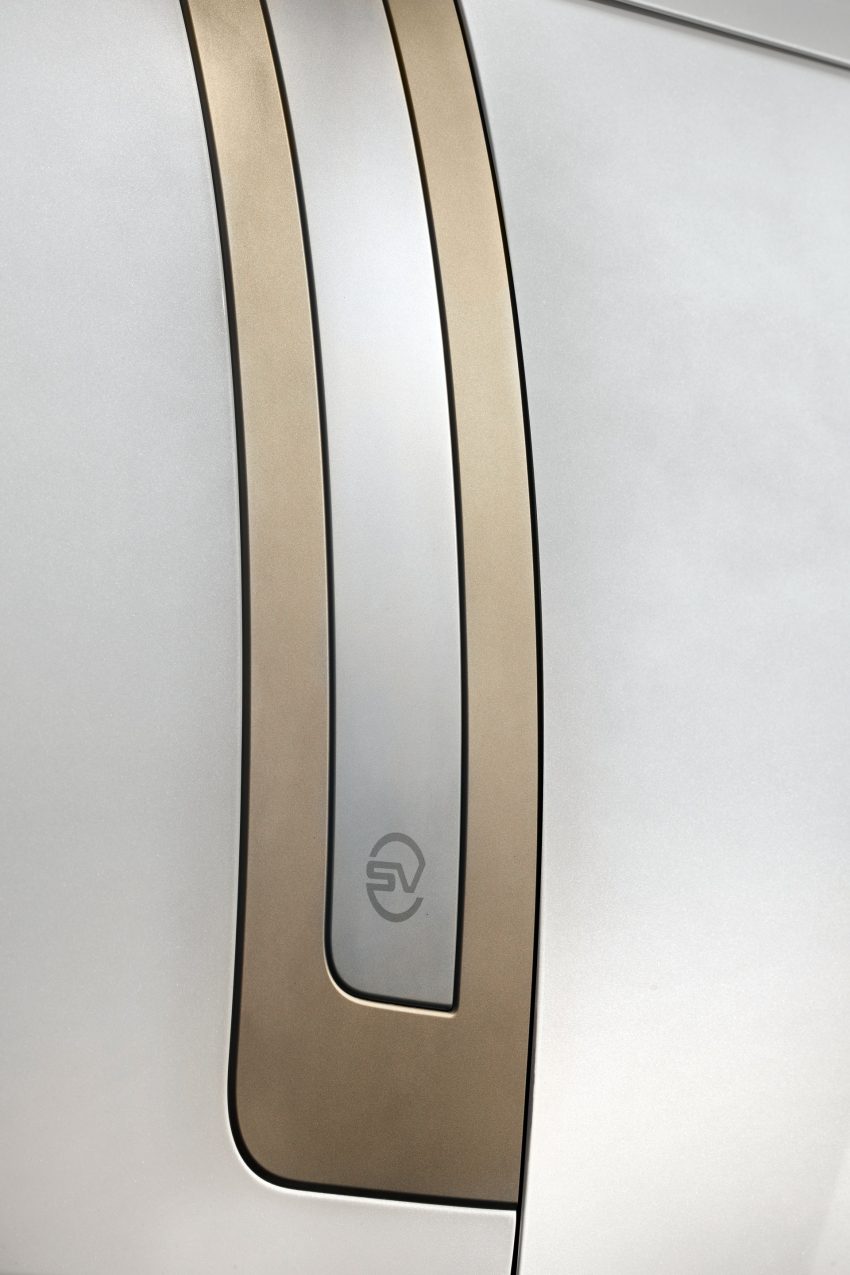 2022 Land Rover Range Rover SV Serenity - Detail Phone Wallpaper 850x1275 #23