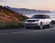 Download 2022 Land Rover Range Rover SV Serenity HD Wallpapers