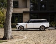2022 Land Rover Range Rover SV Serenity - Side Wallpaper 190x150