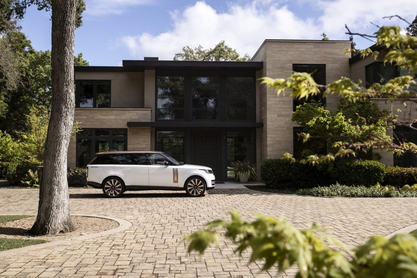 2022 Land Rover Range Rover SV Serenity - Side Wallpaper 850x567 #15