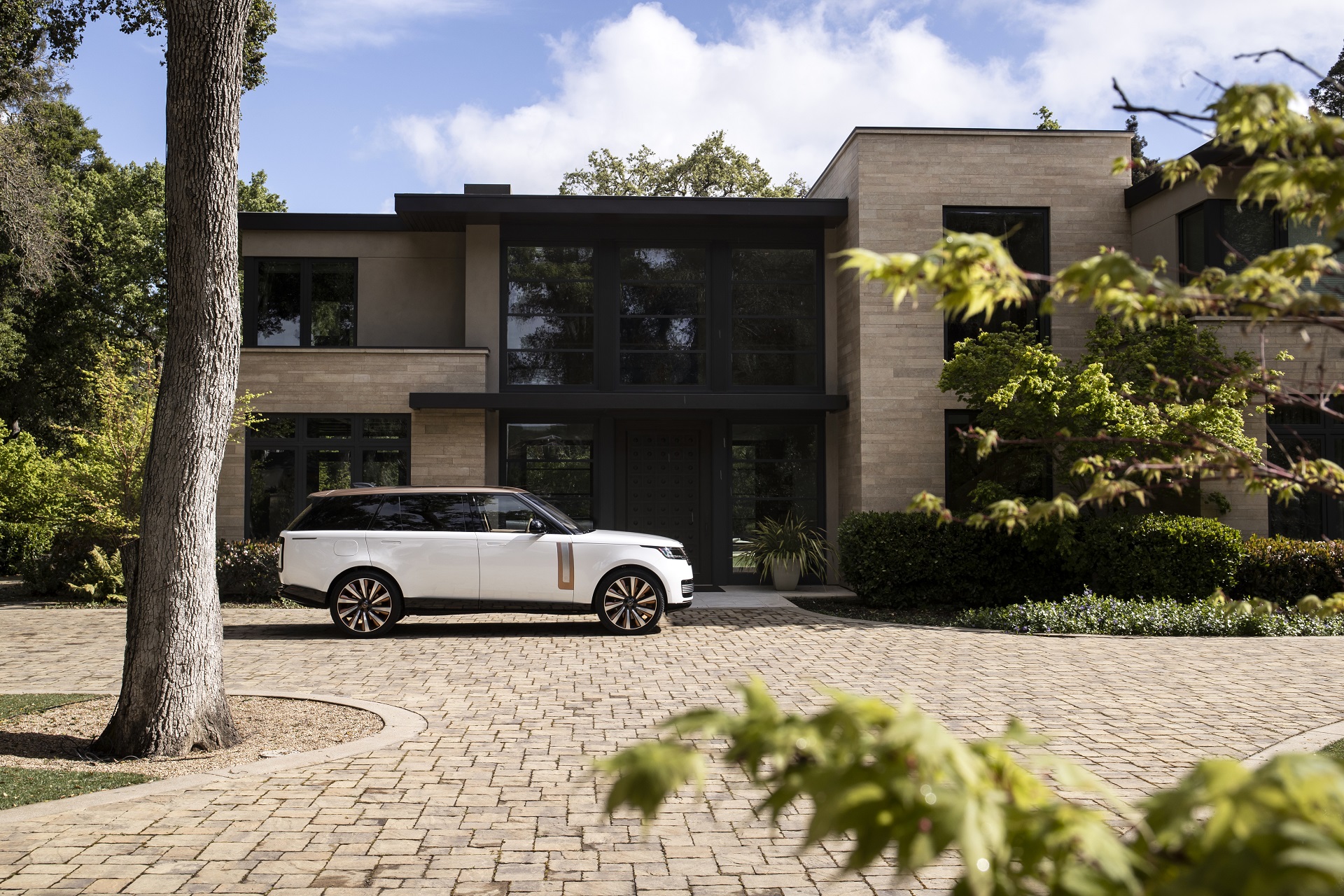 Download 2022 Land Rover Range Rover SV Serenity - Side HD Wallpaper 1920x1280 #15