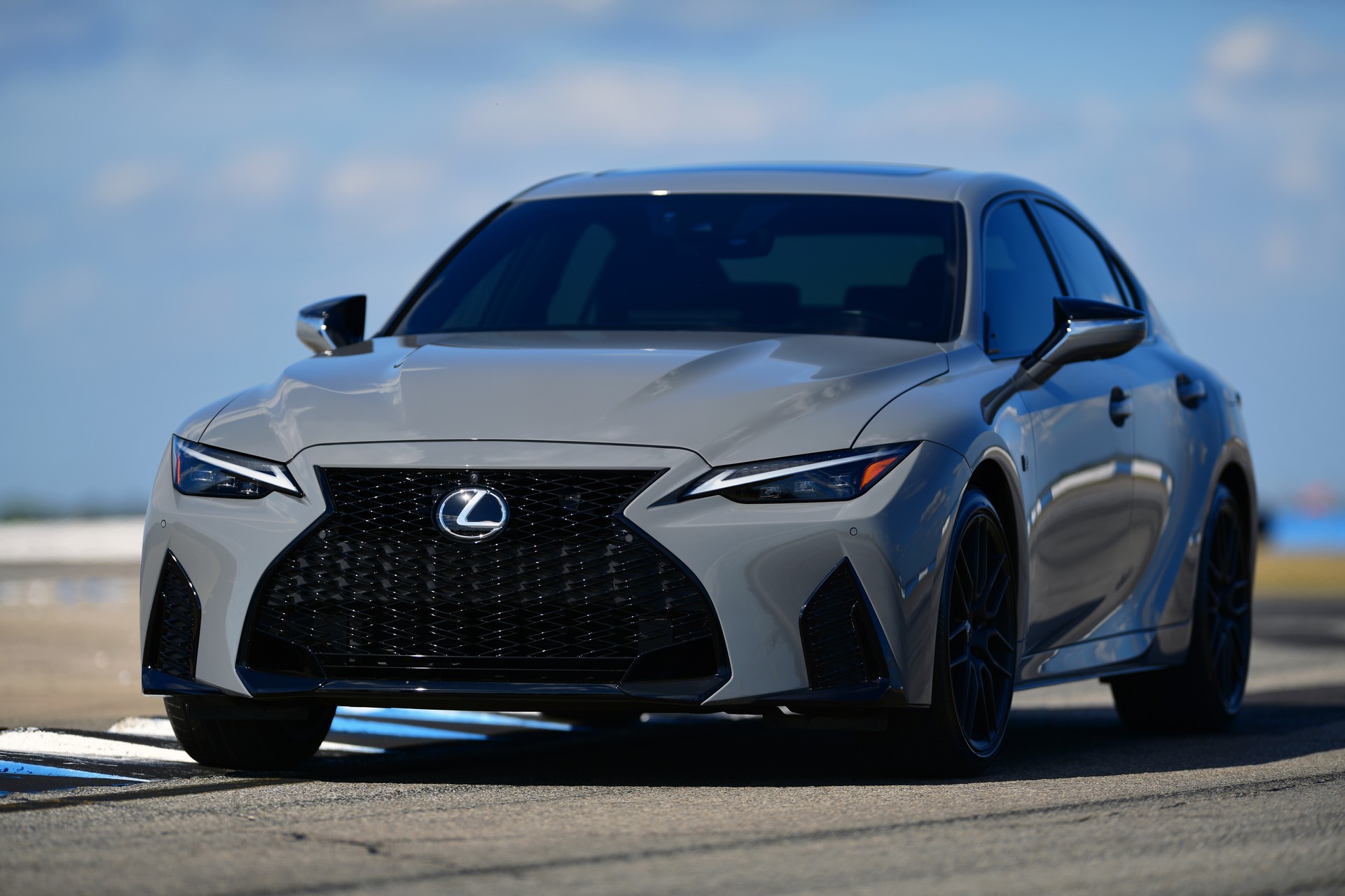 Download 2022 Lexus IS 500 F Sport Performance Launch Edition - Front Three-Quarter HD Wallpaper 1920x1280 #2