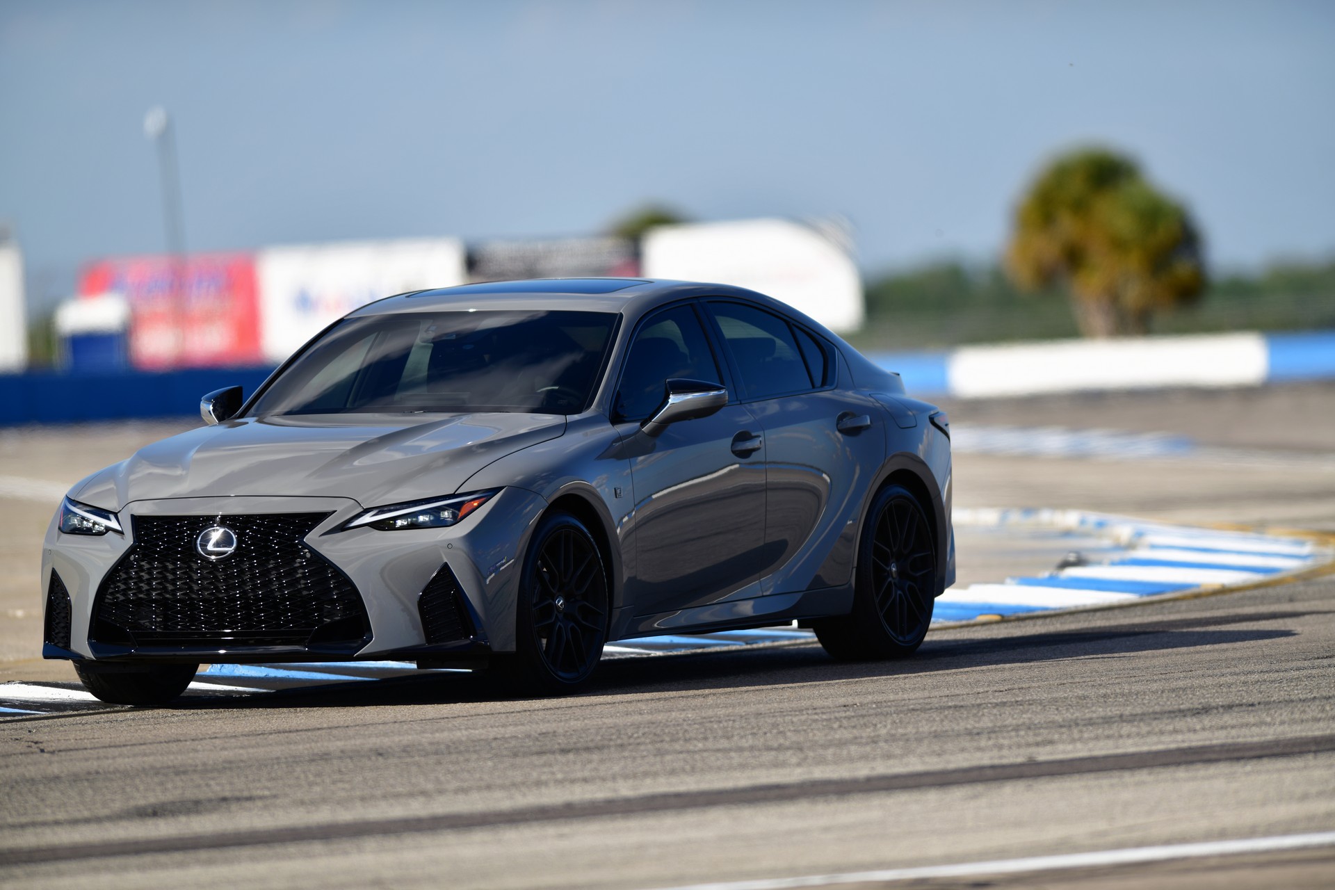 Download 2022 Lexus IS 500 F Sport Performance Launch Edition - Front Three-Quarter HD Wallpaper 1920x1280 #8