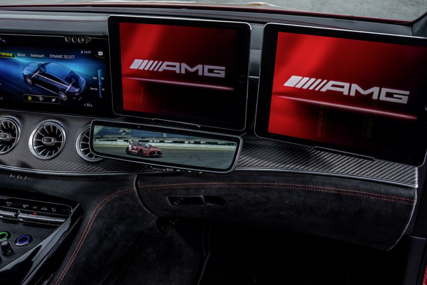 2022 Mercedes-AMG GT 63 S F1 Medical Car - Central Console Wallpaper 850x567 #32