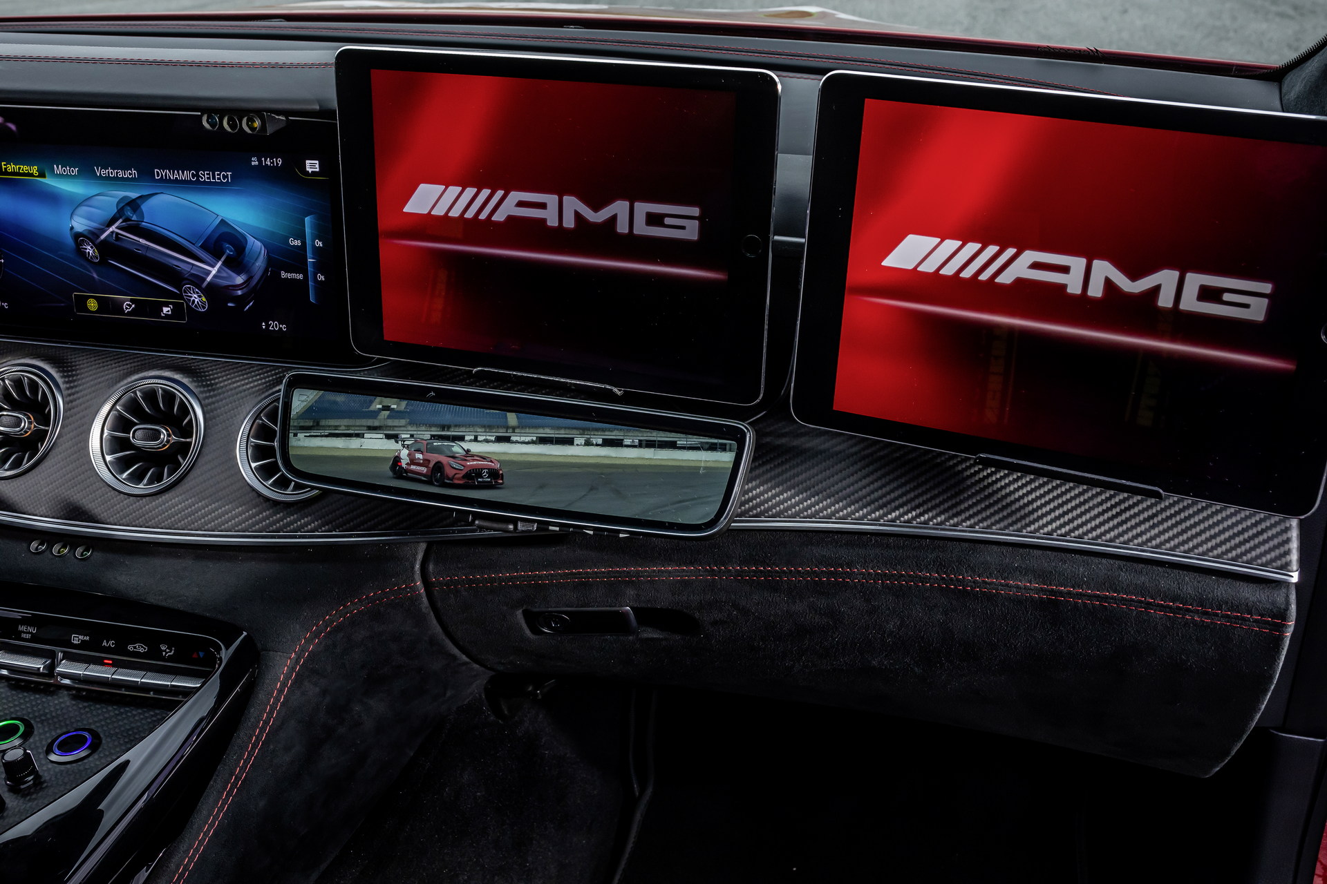 Download 2022 Mercedes-AMG GT 63 S F1 Medical Car - Central Console HD Wallpaper 1920x1280 #32