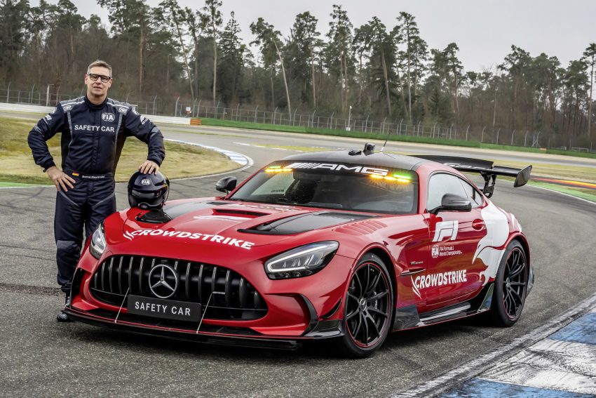 2022 Mercedes-AMG GT Black Series F1 Safety Car - Front Three-Quarter Wallpaper 850x567 #18