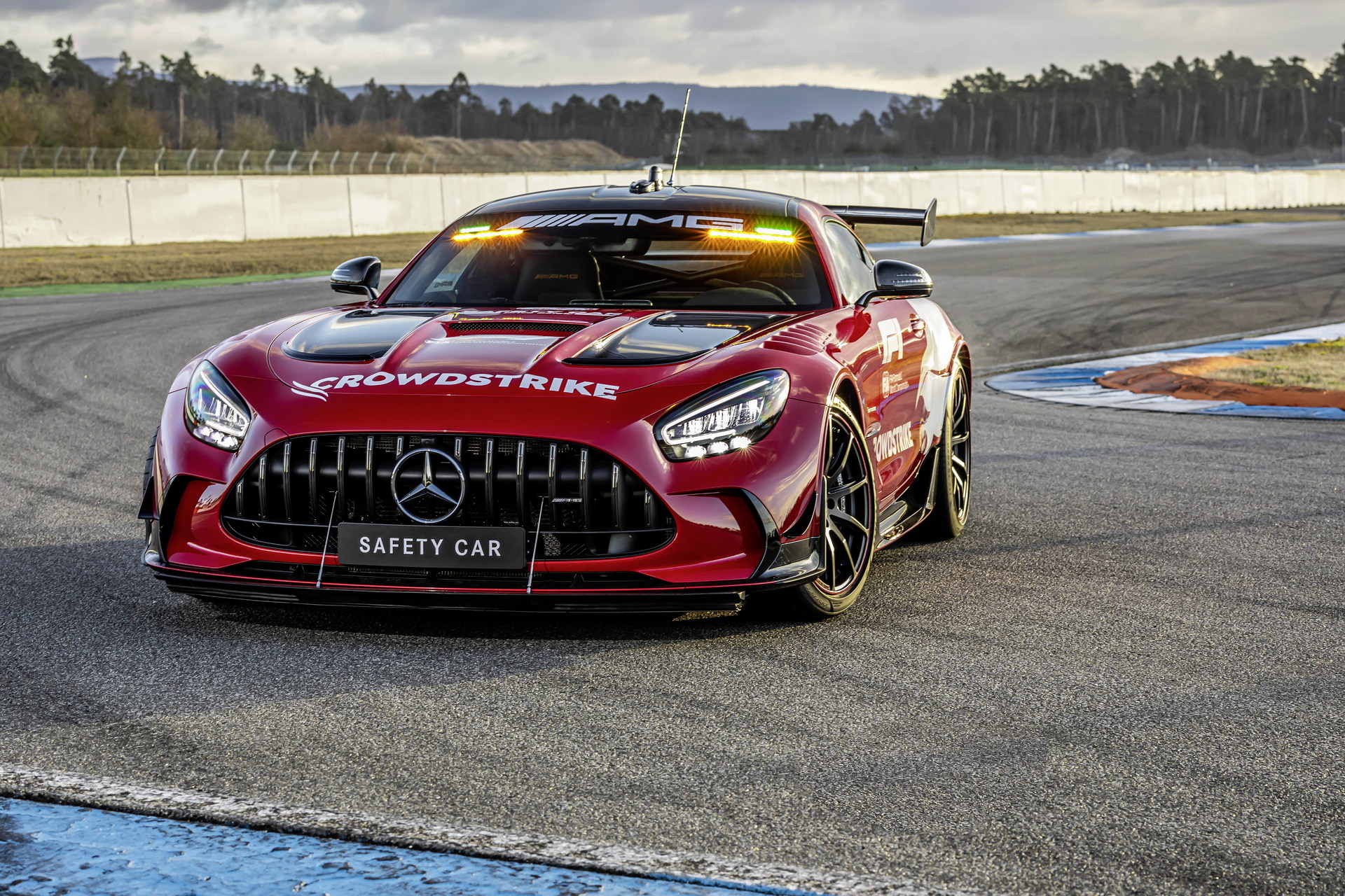 Download 2022 Mercedes-AMG GT Black Series F1 Safety Car - Front HD Wallpaper 1920x1280 #15