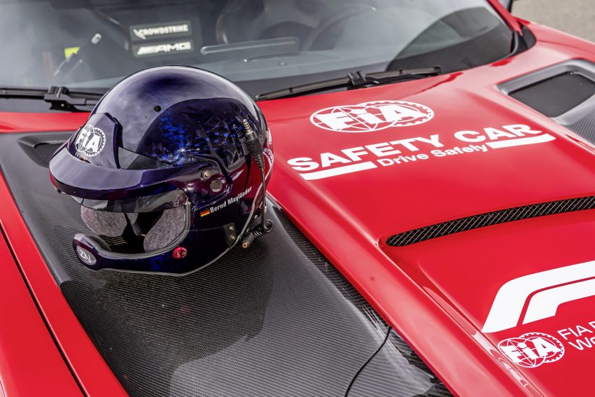 2022 Mercedes-AMG GT Black Series F1 Safety Car - Hood Wallpaper 850x567 #37