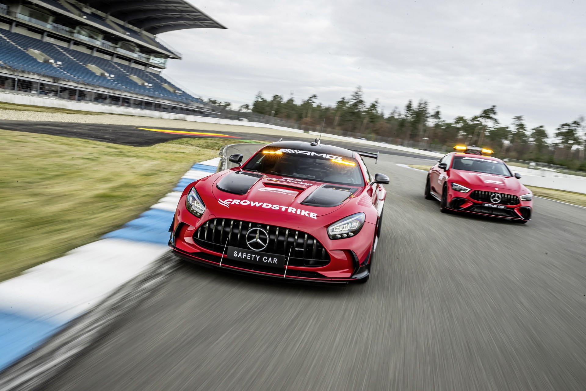 Download 2022 Mercedes-AMG GT Black Series F1 Safety Car and Mercedes-AMG GT 63 S F1 Medical Car HD Wallpaper 1920x1280 #27