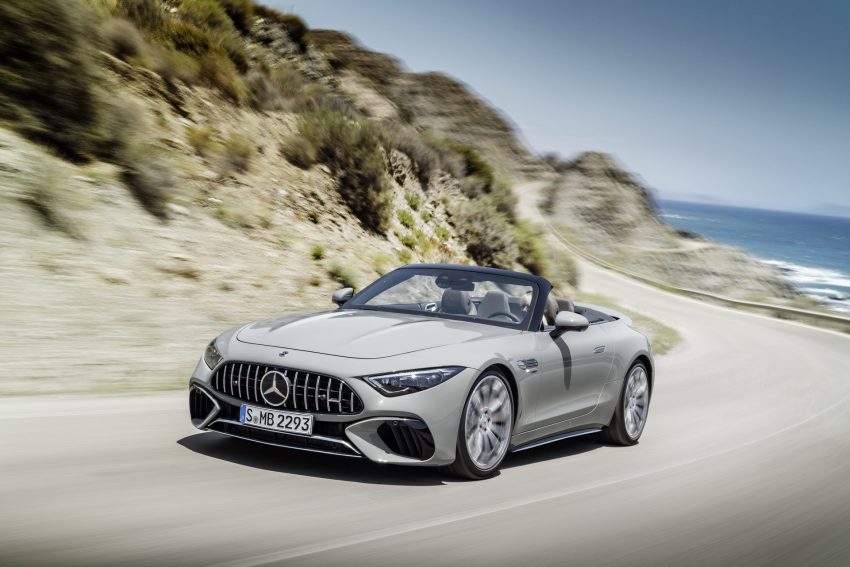2022 Mercedes-AMG SL 55 4MATIC+ - Front Three-Quarter Wallpaper 850x567 #15