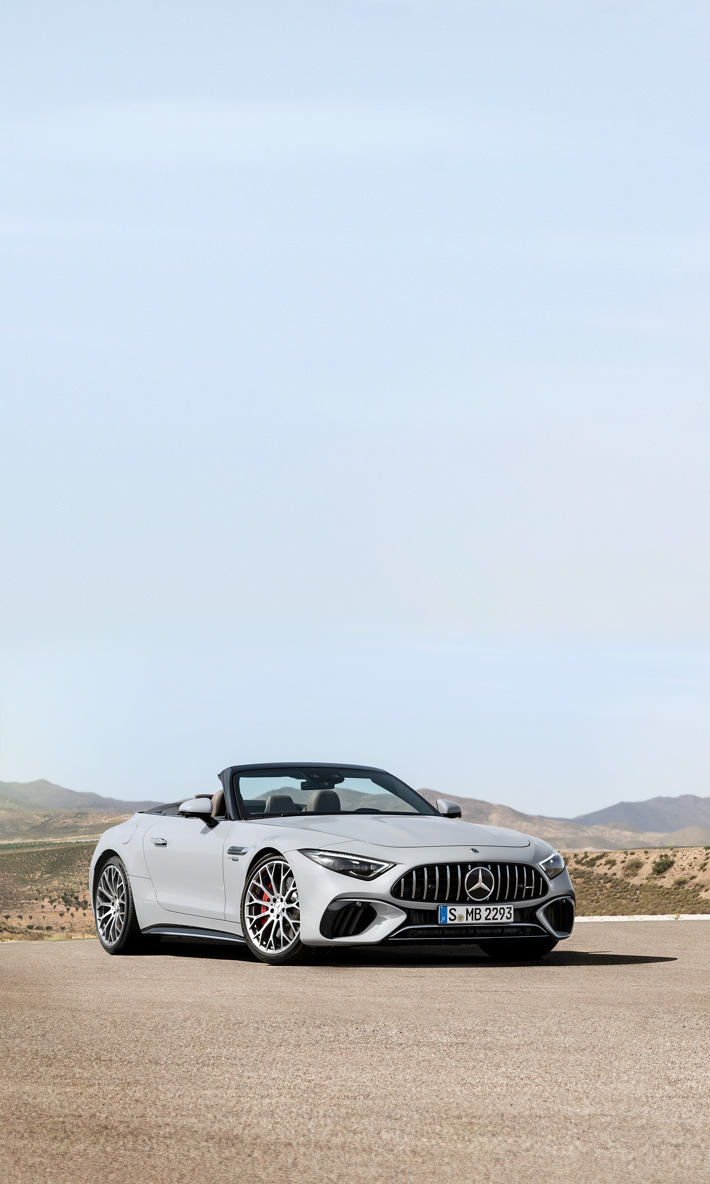 Download 2022 Mercedes-AMG SL 55 4MATIC+ - Front Three-Quarter HD Phone Wallpaper 1440x2400 #40