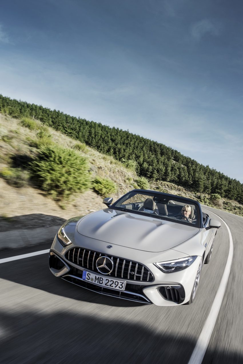 2022 Mercedes-AMG SL 55 4MATIC+ - Front Phone Wallpaper 850x1273 #19