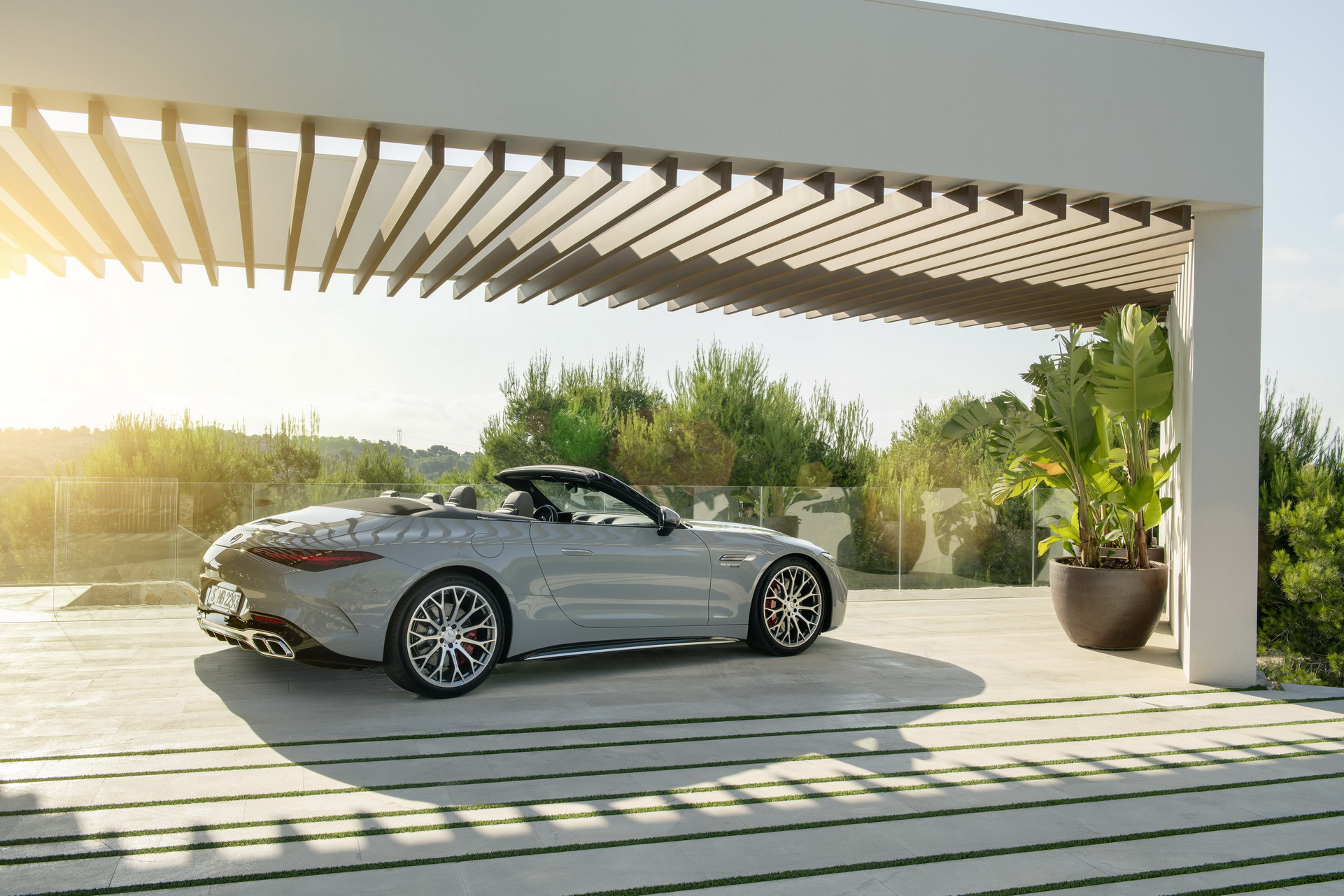 Download 2022 Mercedes-AMG SL 55 4MATIC+ - Rear Three-Quarter HD Wallpaper 1921x1281 #32