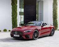 2022 Mercedes-AMG SL 63 4MATIC+ - Front Three-Quarter Wallpaper 190x150