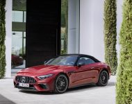 2022 Mercedes-AMG SL 63 4MATIC+ - Front Three-Quarter Wallpaper 190x150
