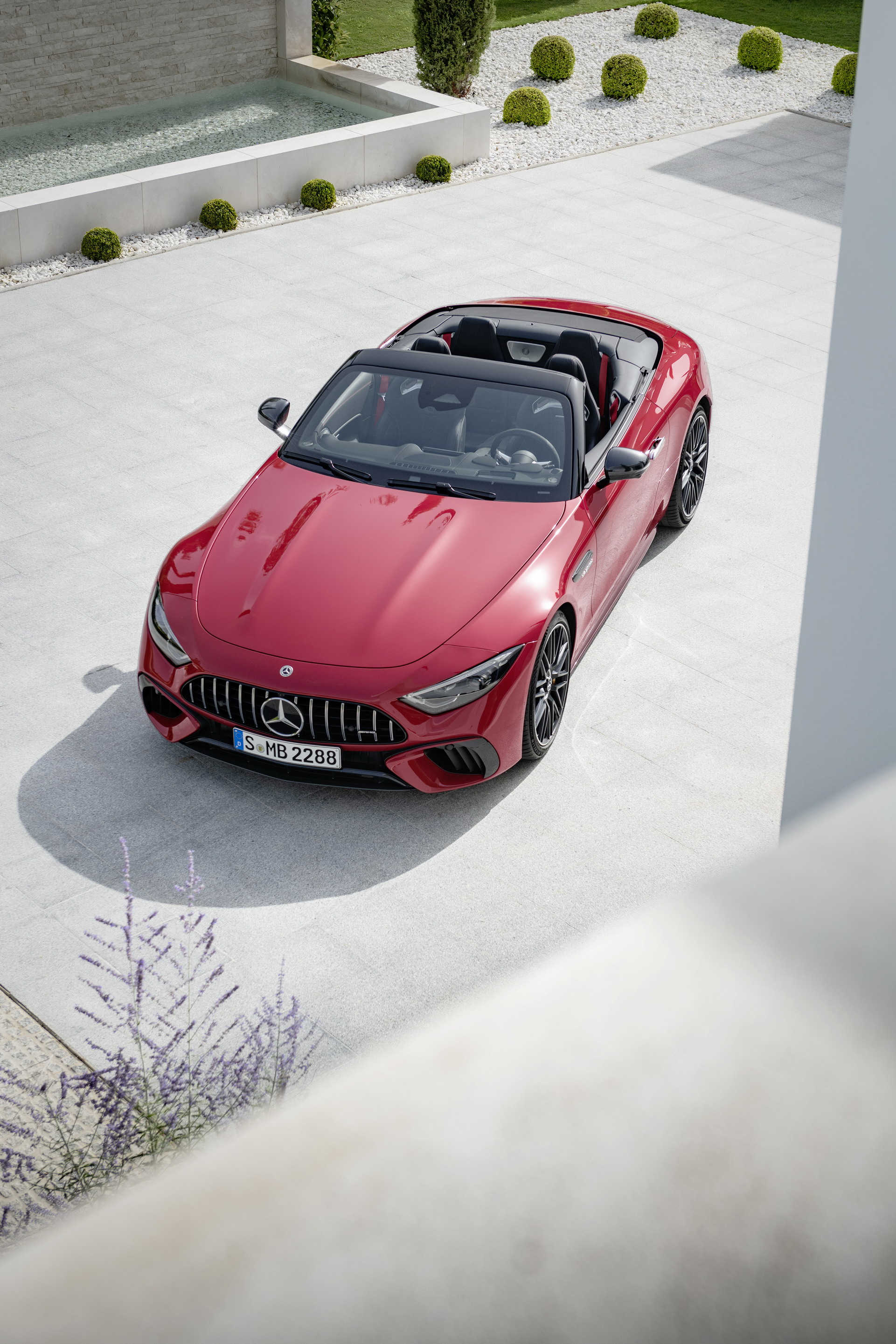 Download 2022 Mercedes-AMG SL 63 4MATIC+ - Top HD Phone Wallpaper 1921x2882 #26
