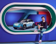 2022 Mini Aceman Concept - Front Three-Quarter Wallpaper 190x150