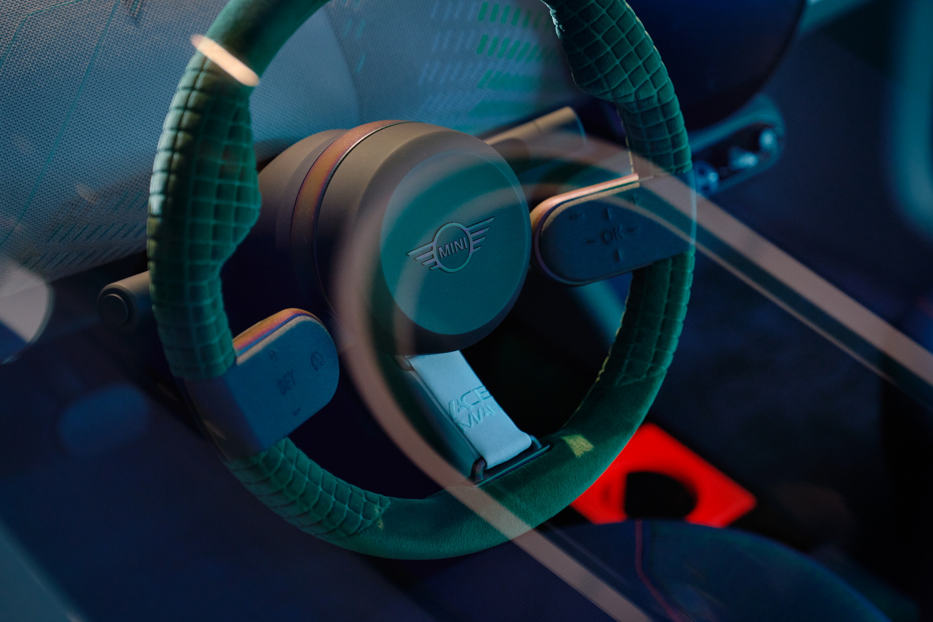 Download 2022 Mini Aceman Concept - Interior, Steering Wheel HD Wallpaper 1920x1281 #65