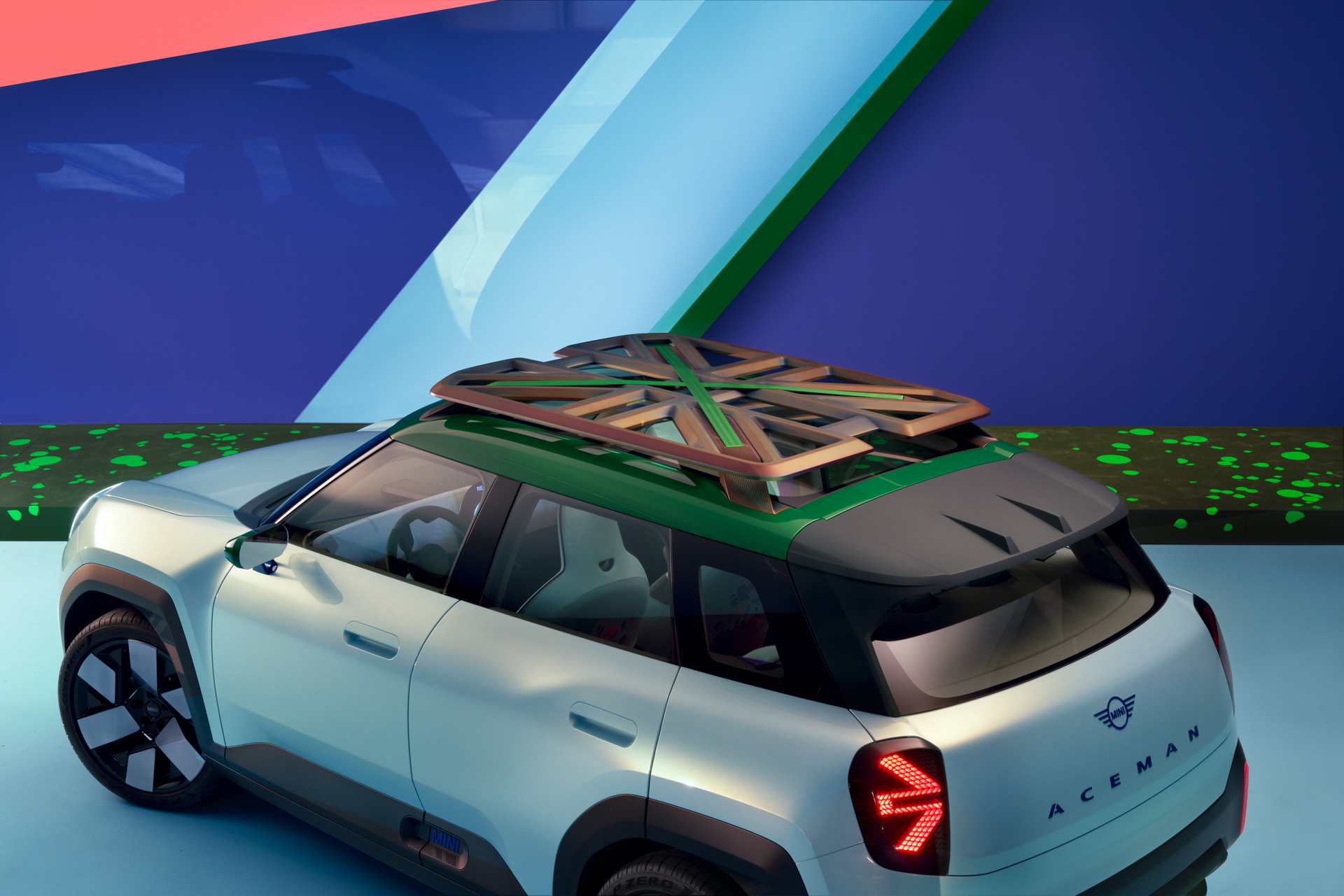 Download 2022 Mini Aceman Concept - Top HD Wallpaper 1920x1281 #35