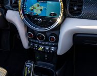 2022 Mini Cooper SE Convertible Concept - Central Console Wallpaper 190x150