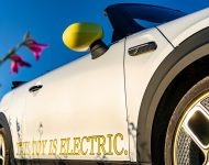 2022 Mini Cooper SE Convertible Concept - Detail Wallpaper 190x150