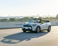 2022 Mini Cooper SE Convertible Concept - Front Three-Quarter Wallpaper 190x150