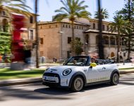 2022 Mini Cooper SE Convertible Concept - Front Three-Quarter Wallpaper 190x150