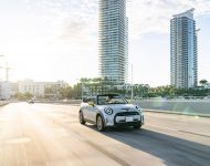 2022 Mini Cooper SE Convertible Concept - Front Three-Quarter Wallpaper 190x150