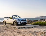 2022 Mini Cooper SE Convertible Concept - Front Three-Quarter Wallpaper 190x150